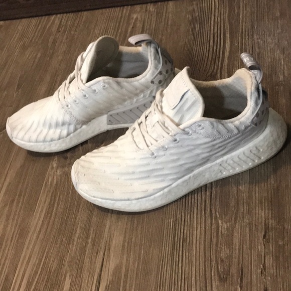 Adidas NMD R2 - Picture 2 of 8